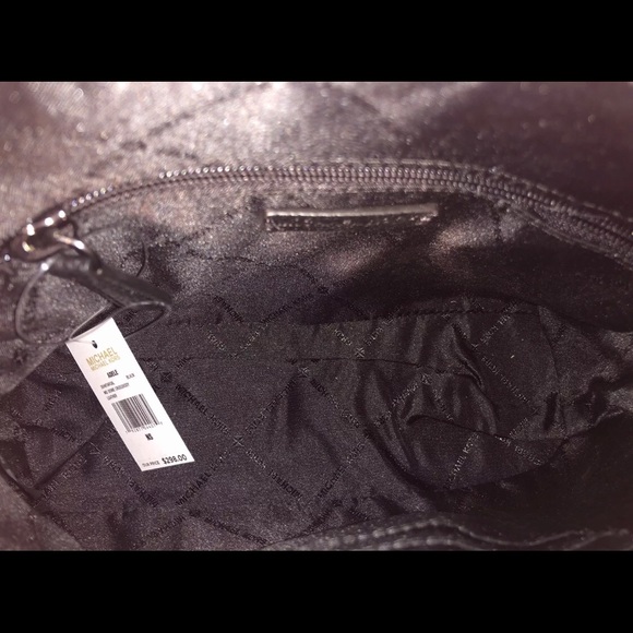 🌺 Michael Kors Black Adele Dome Crossbody Purse - Picture 6 of 8